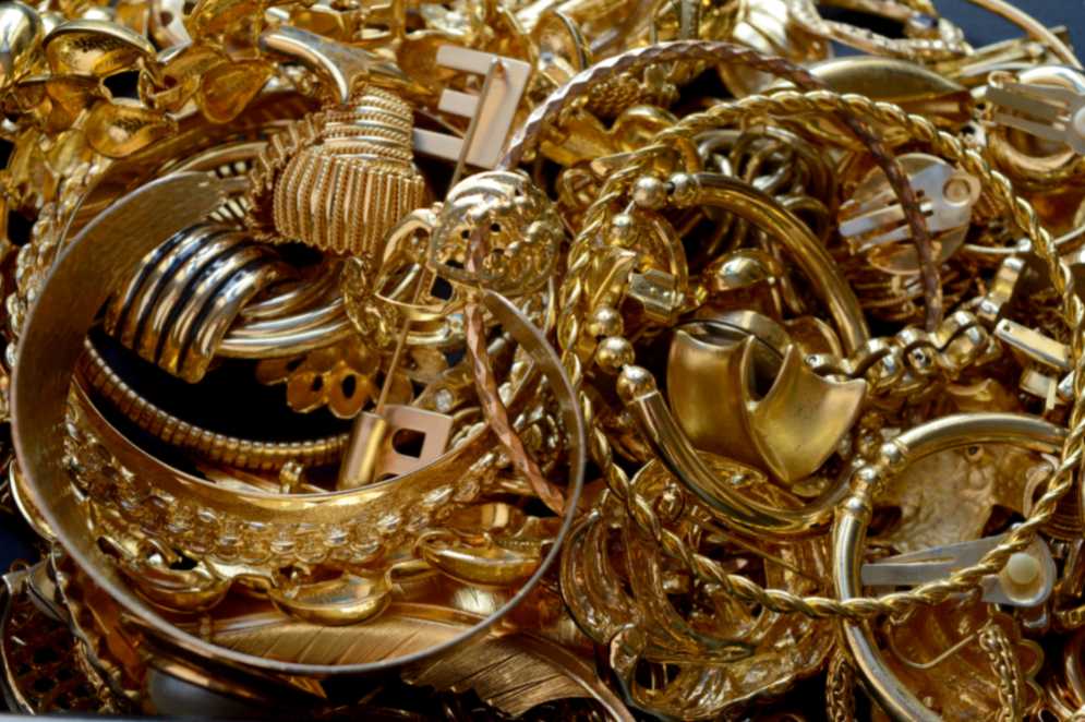 Types of Jewelry to Sell at a Pawn Shop in Pleasant Hill